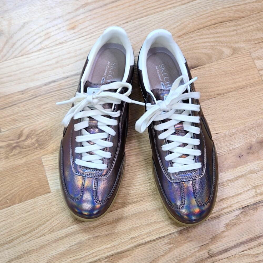 Skechers Hotshot women's Purple True Iridescence sneakers size 9.5